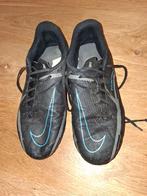 Voetbal schoenen Nike maat 38,5, Sport en Fitness, Voetbal, Ophalen of Verzenden, Gebruikt, Schoenen
