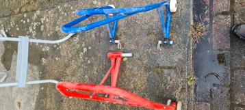 Bike lifts voor en achter beschikbaar voor biedingen