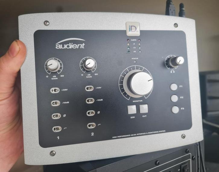 Audient iD22 usb audio interface, Computers en Software, Geluidskaarten, Zo goed als nieuw, Ophalen of Verzenden