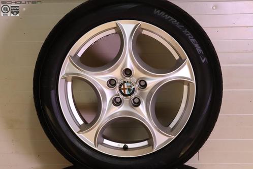 17'' Alfa Romeo Vredestein 2/15/55/r17 Winterbanden, Auto-onderdelen, Banden en Velgen, Banden en Velgen, Winterbanden, 17 inch