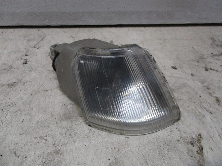 CLIGNOTANT AVANT DROIT Citroën Xantia Break (X1 / 2), Autos : Pièces & Accessoires, Éclairage, Citroën, Utilisé