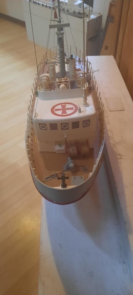 grote sleepboot met twee motoren, Hobby en Vrije tijd, Modelbouw | Boten en Schepen, Nieuw, Ophalen
