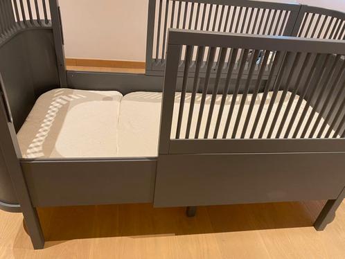 Ledikant baby en junior bed, Kinderen en Baby's, Babywiegjes en Ledikanten, Ledikant, Ophalen