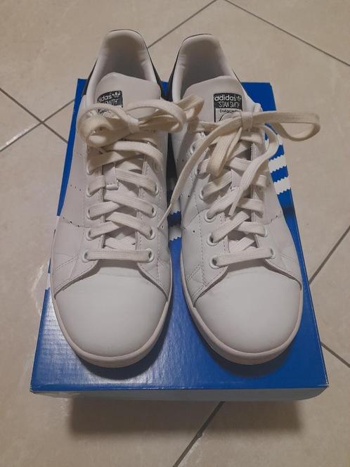 nieuwe Stan Smith originals maat 41 -&1/3 wit/zwart, Kleding | Dames, Schoenen, Zo goed als nieuw, Sneakers, Wit, Ophalen of Verzenden