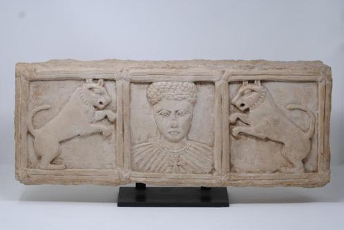 Coptic bas-relief in cream limestone/ Koptisch bas-reliëf i, Antiek en Kunst, Kunst | Beelden en Houtsnijwerken, Ophalen
