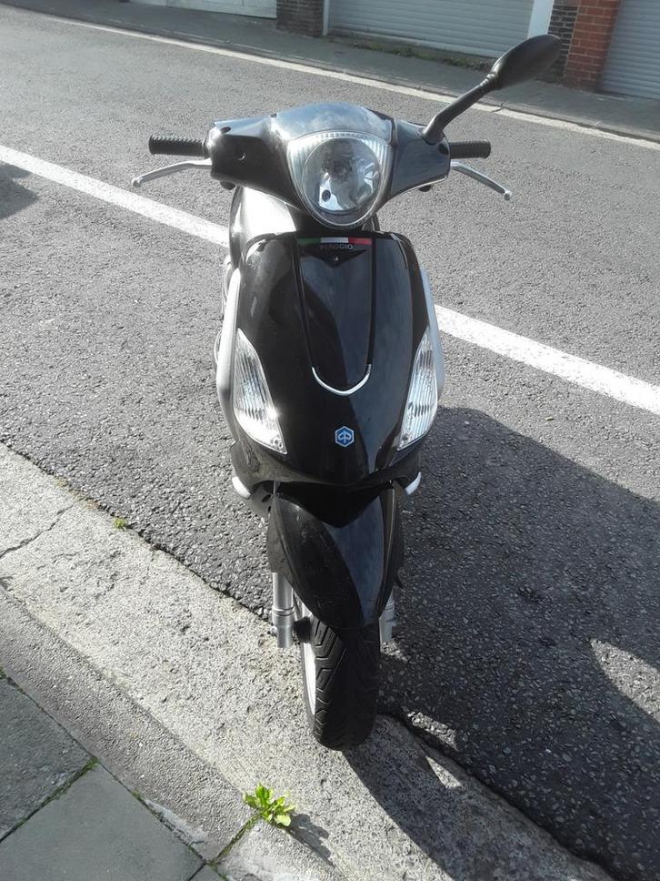 Piaggio 50cc 4-taktscooter, Fietsen en Brommers, Scooters | SYM, Zo goed als nieuw, Overige modellen, Klasse B (45 km/u), Benzine
