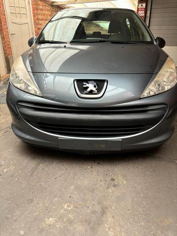 Peugeot 207 1.4 essence 120000km annee 2009, Autos, Argent ou Gris, Achat, Boîte manuelle, Noir