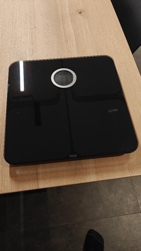 Balance intelligente Fitbit Aria 2, Electroménager, Balances, Comme neuf, Digital, Pèse-personne, 1 à 500 grammes, 100 kg ou plus