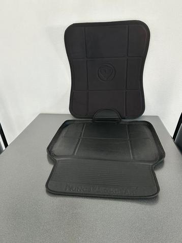 Prince Lionheart zwart/grijze autostoelbeschermer beschikbaar voor biedingen