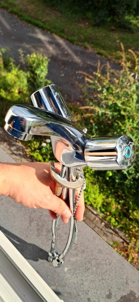 Robinet de lavabo oras + bouchon gratis a saisir ️↙️, Doe-het-zelf en Bouw, Buizen en Afvoer, Ophalen