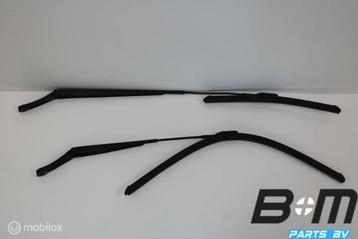Set ruitenwissers VW Golf Sportsvan 517955409A beschikbaar voor biedingen