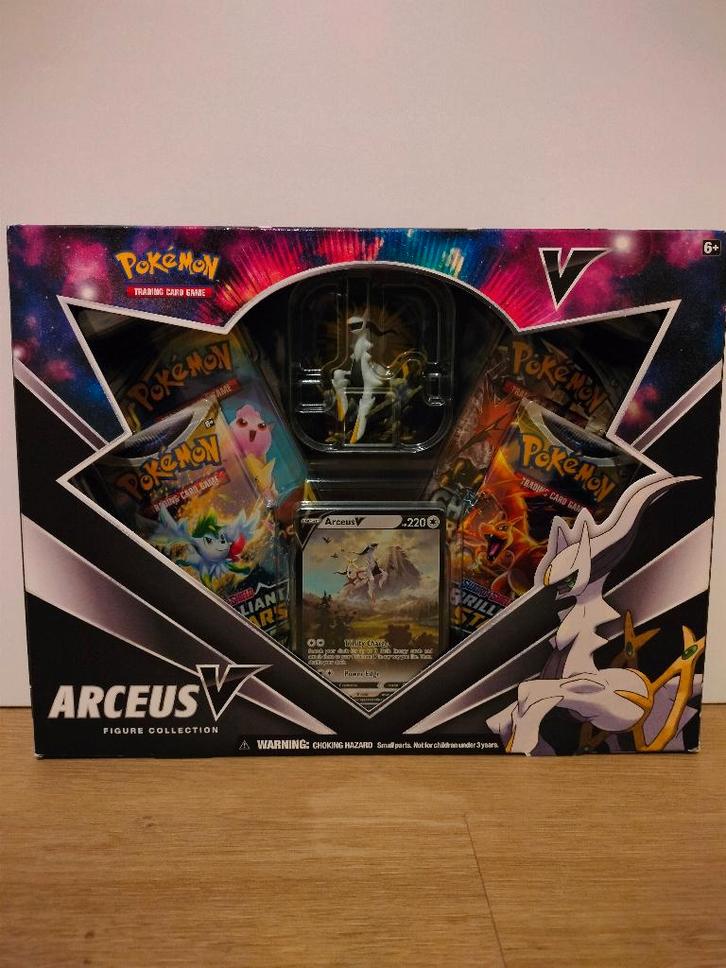 Arceus V Figure collection, Hobby en Vrije tijd, Verzamelkaartspellen | Pokémon, Nieuw, Boosterbox, Foil, Ophalen of Verzenden
