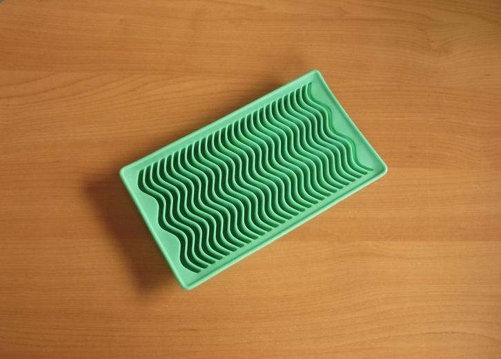 Mintgroene silicone golvende strepen ijsklontjesvorm, Huis en Inrichting, Keuken | Tupperware, Ophalen of Verzenden