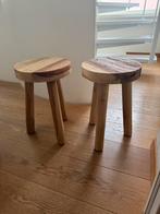 2 stevige houten krukjes/bijzettafeltjes, Huis en Inrichting, Ophalen, Gebruikt, Hout