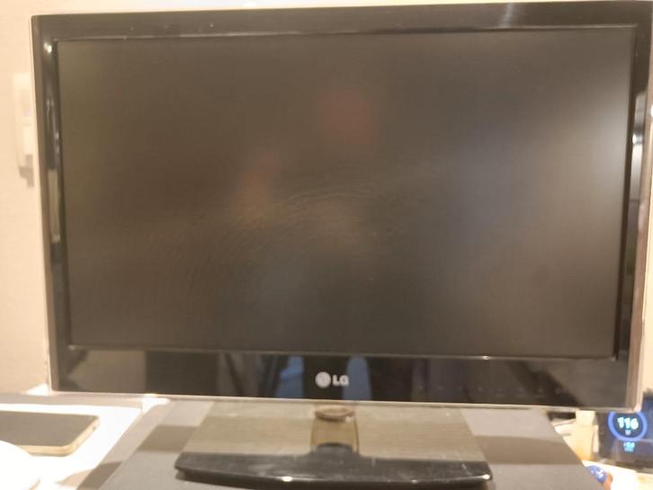 LG TV 22 inch, Audio, Tv en Foto, Televisies, Gebruikt, LED, 40 tot 60 cm, LG, Ophalen