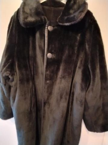 Omkeerbare winterjas daim/initatiebont beschikbaar voor biedingen