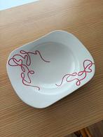 Assiette creuse design blanche avec motifs rouges, Ophalen