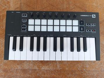 Launchkey mini mk4 Novation beschikbaar voor biedingen