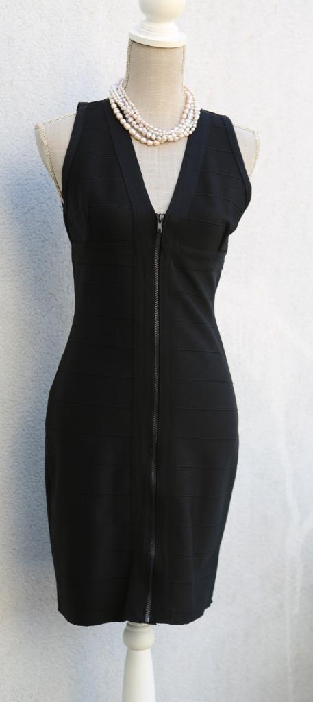 Prachtige zwarte jurk van Rinascimento S/M, Kleding | Dames, Jurken, Zo goed als nieuw, Maat 38/40 (M), Zwart, Ophalen of Verzenden