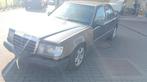 Te koop Mercedes w 124 E300 turbo diesel oldtimer, Automaat, 4 deurs, Zwart, Beige