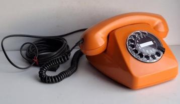 Joli ancien téléphone vintage orange FeTap beschikbaar voor biedingen