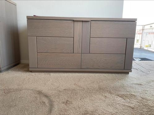 Massief hout dressoir en vitrine kast, Huis en Inrichting, Kasten | Dressoirs, Zo goed als nieuw, Ophalen