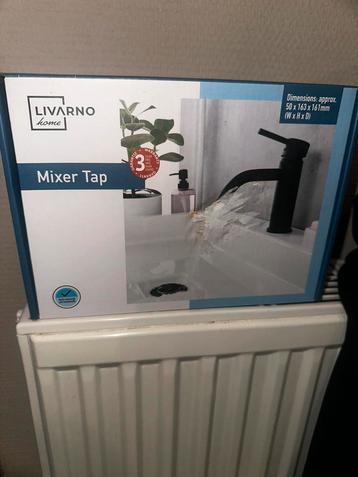 Wc/badkamer kraan nieuwstaat in ongeopende doos beschikbaar voor biedingen