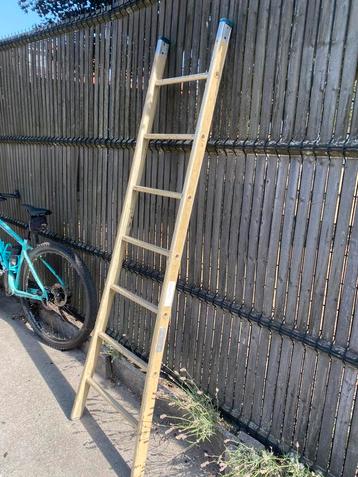 Alu ladder 7 treden . Goede staat