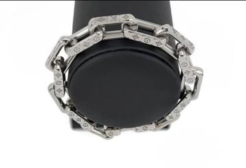 Armband m/v van Louis Vuitton 19cm in zeer goede staat beschikbaar voor biedingen