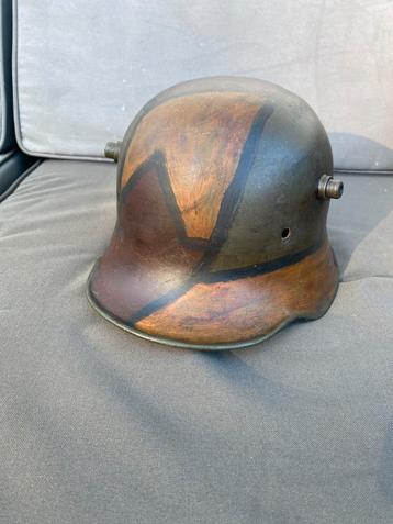 Casque en acier allemand 1914 1918 - BF taille 62 + 64 disponible aux enchères