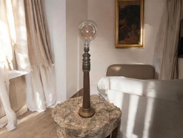 Unieke vintage lamp – brandweerslang koppeling

 beschikbaar voor biedingen