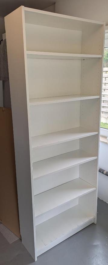 Ikea Billy witte boekenkast beschikbaar voor biedingen