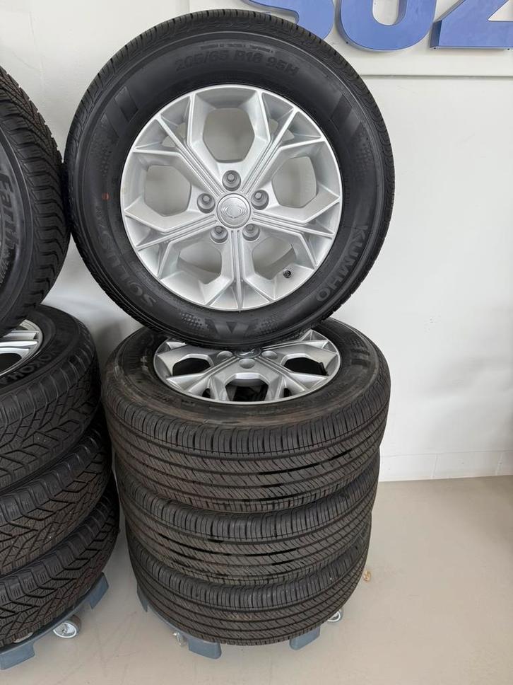Zomerwielen ssangyong tivoli korando 205/65 R16 95H, Auto diversen, Overige Auto diversen, Ophalen