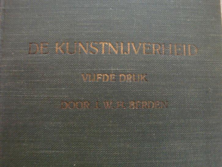 DE KUNSTNIJVERHEID...., Boeken, Overige Boeken, Gelezen, Ophalen of Verzenden