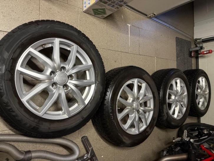 winterbanden op velg Hyundai Tucson, Auto-onderdelen, Banden en Velgen, Banden en Velgen, Winterbanden, 17 inch, 225 mm, Personenwagen