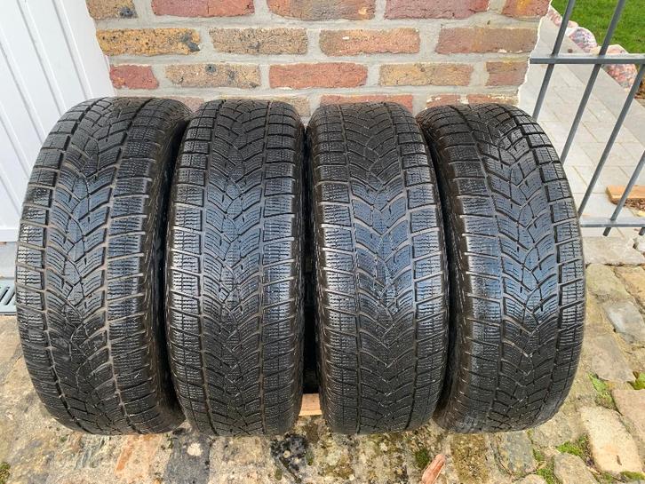 Goodyear Ultragrip 215/65R17 99V winterset voor Tiguan, Auto-onderdelen, Banden en Velgen, Band(en), Winterbanden, Ophalen