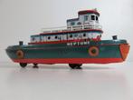 Blikken Sleepboot MODERN toys battery operated  NEPTUNE, Antiek en Kunst, Ophalen of Verzenden