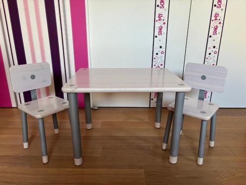 FLEXA - 2 petites chaises + petite table, Huis en Inrichting, Stoelen, Gebruikt, Twee, Hout, Metaal, Wit, Ophalen