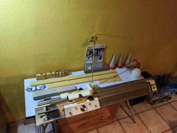 Tricoteuse Singer  Modèle 2100 / 2200 beschikbaar voor biedingen