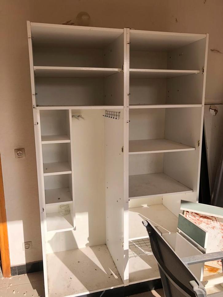 Twee oude keukens te geef, Huis en Inrichting, Keuken | Complete keukens, Gebruikt, Ophalen