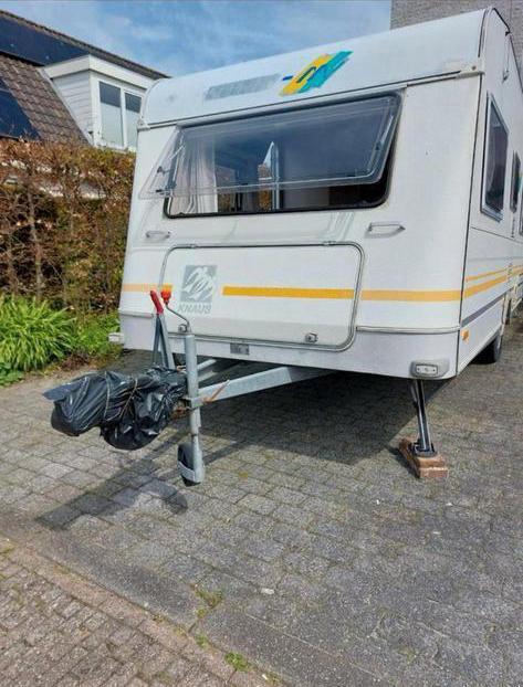 Knaus sudwind 69041, Caravans en Kamperen, Caravans, Particulier, tot en met 6, 1000 - 1250 kg, Knaus, 6 tot 7 meter, Disselslot