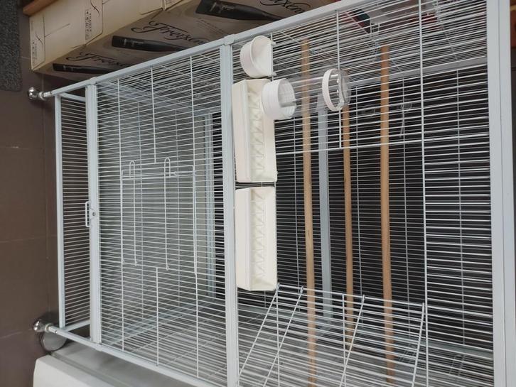 Voliere, Dieren en Toebehoren, Vogels | Hokken en Kooien, Zo goed als nieuw, Volière, Metaal, Ophalen