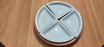 Snackbordschaal met draaibare vakken. beschikbaar voor biedingen