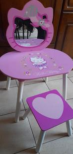 Hello Kitty make up tafel met stoeltje, Kinderen en Baby's, Ophalen, Zo goed als nieuw
