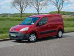 Peugeot partner automaat 2013 net nieuwe roetfilter, Auto's, Euro 5, Stof, Electronic Stability Program (ESP), 1600 cc
