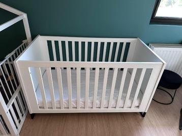 Modern babybed + juniorbed TWF Box torino beschikbaar voor biedingen