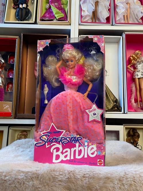 Barbie Superstar Walmart Exclusive uit 1993 - 10592, Kinderen en Baby's, Speelgoed | Poppen, Nieuw, Barbie, Ophalen of Verzenden