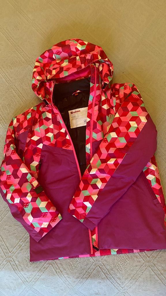 Vêtements de ski Fille 12 ans - 100€ veste + pantalon, Sports & Fitness, Ski & Ski de fond, Comme neuf, Vêtements, Autres marques