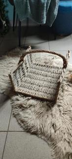 Mooie mand voor houtblokken, Huis en Inrichting, Ophalen, Mand, Zo goed als nieuw, Riet