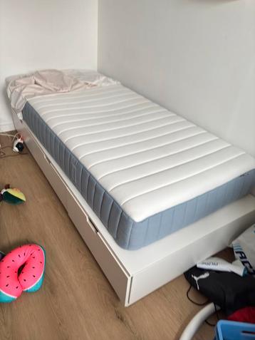 Tof bed voor tieners! beschikbaar voor biedingen